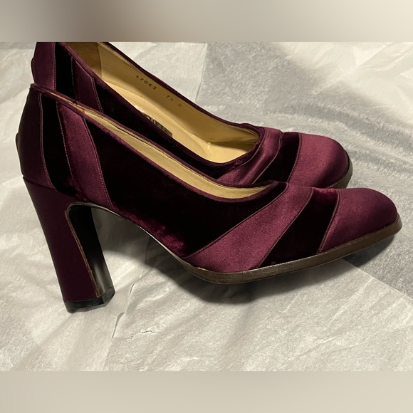 BOTTEGA VENETTA HEELS NWOT SIZE 7.5 - Picture 9 of 11